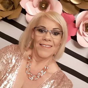 Meet your Posher, Mimi